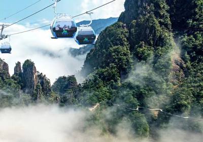 莽山五指峰漫游指南：踏云尋峰，探秘南嶺秘境